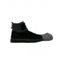 Купить UGG Mens Classic Mini Lace-Up Weather - Black