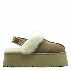 UGG Funkette Suede Platform Sand